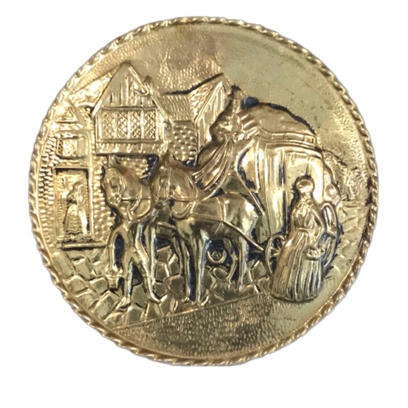 English Brass Repousse Wall Pocket English Colonial Covered Carriage Scene - Picture 1 of 12